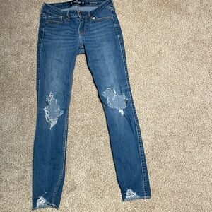 Hollister Low-Rise Super Skinny jeans